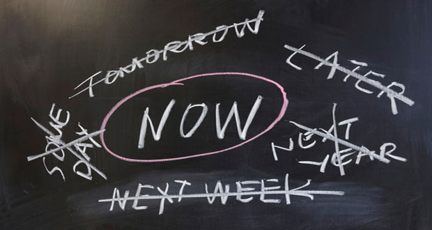 Philosophical essays on procrastination